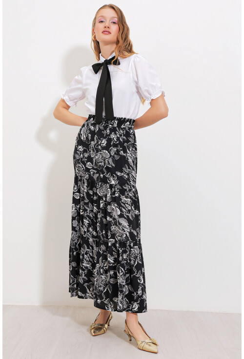 1898 Long Skirt With Pattern