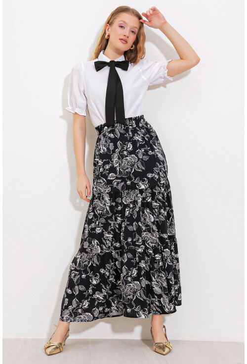 1898 Long Skirt With Pattern