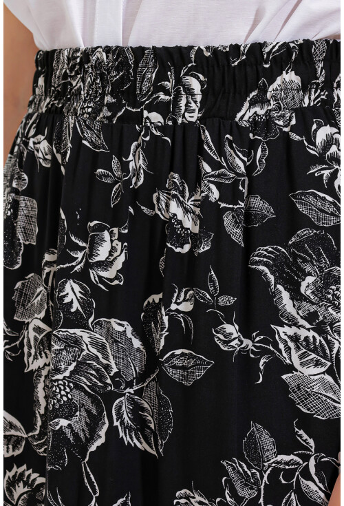 1898 Long Skirt With Pattern