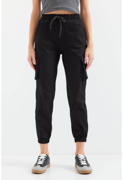 6667 Cargo Pocket Jogger Pants