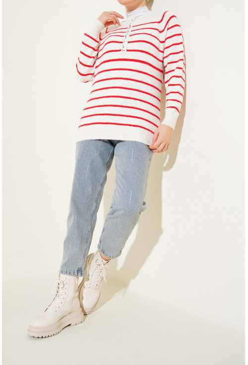 15808 Sweater With Buttons