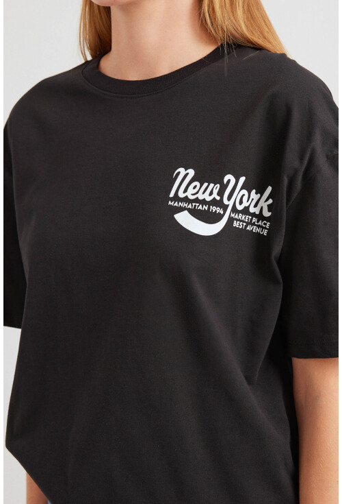 4318 Printed Basic T-Shirt