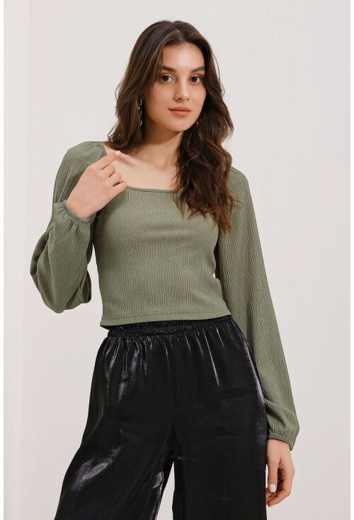 0465 Knit Blouse With Balloon Sleeves