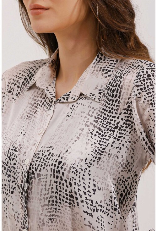3964 Light Draped Satin Shirt