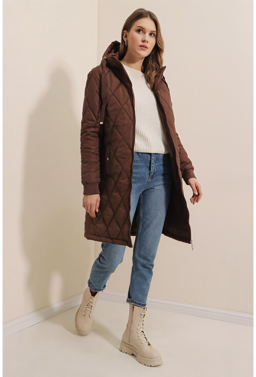5138 Kapitone Uzun Şişme Mont