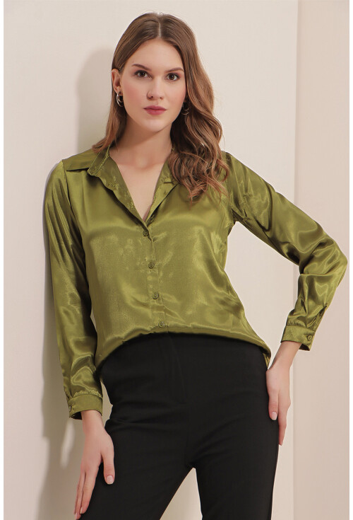 3964 Light Draped Satin Shirt
