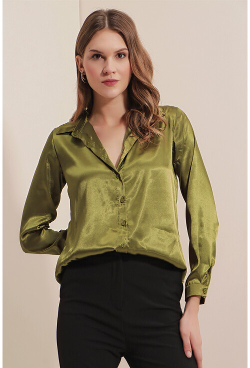 3964 Light Draped Satin Shirt