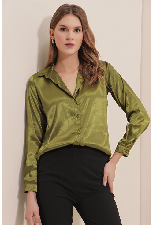 3964 Light Draped Satin Shirt