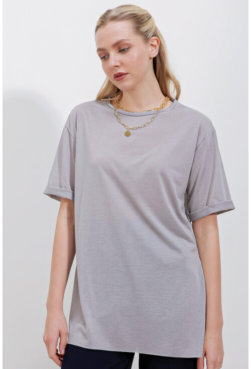 4123 Yırtmaçlı Oversize Tişört