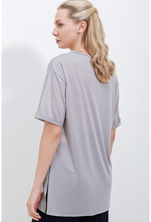 4123 Yırtmaçlı Oversize Tişört