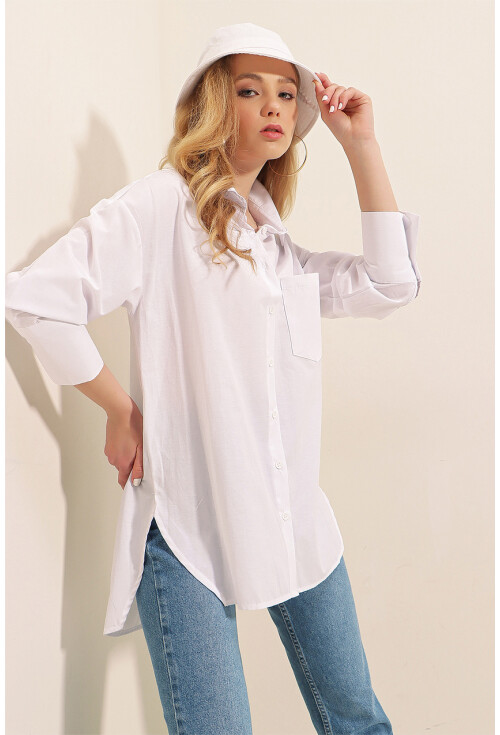 3952 Button-Back Boyfriend Shirt