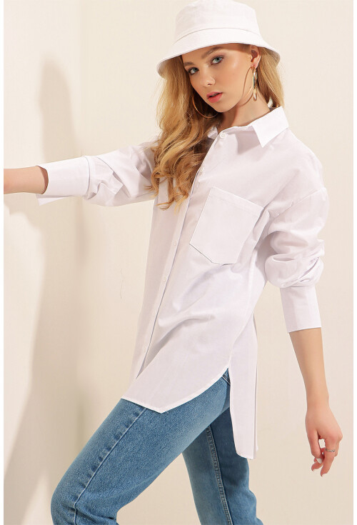 3952 Button-Back Boyfriend Shirt