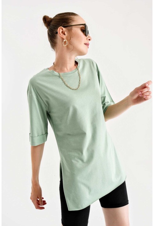 4123 Yırtmaçlı Oversize Tişört