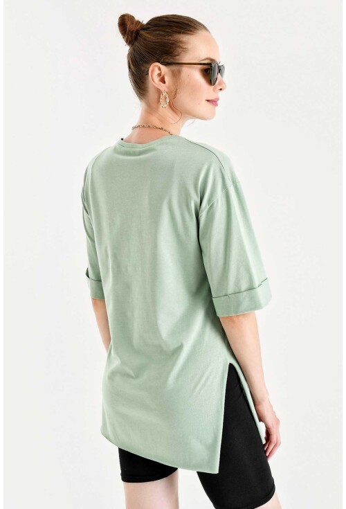 4123 Yırtmaçlı Oversize Tişört