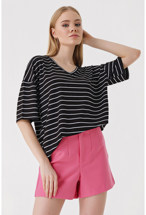 4307 Çizgili Oversize Tişört
