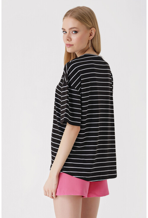 4307 Çizgili Oversize Tişört