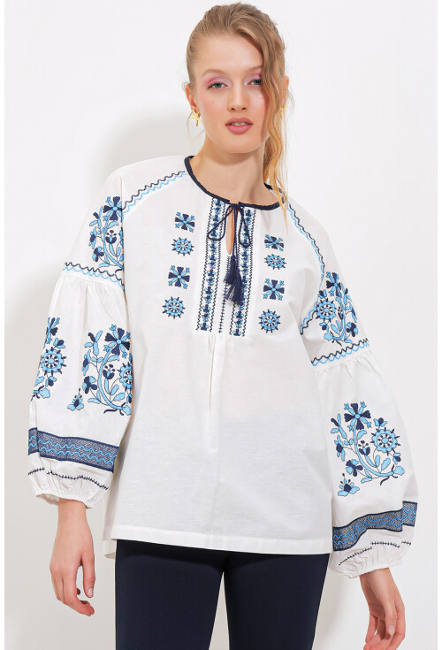 Womens Embroidered Linen Blouse 902