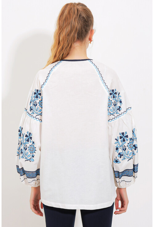 Womens Embroidered Linen Blouse 902