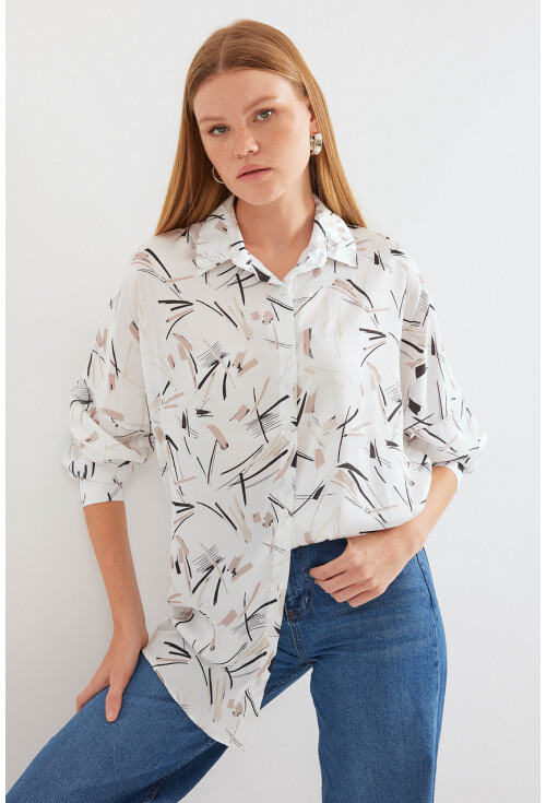 3985 Oversized Satin Shirt