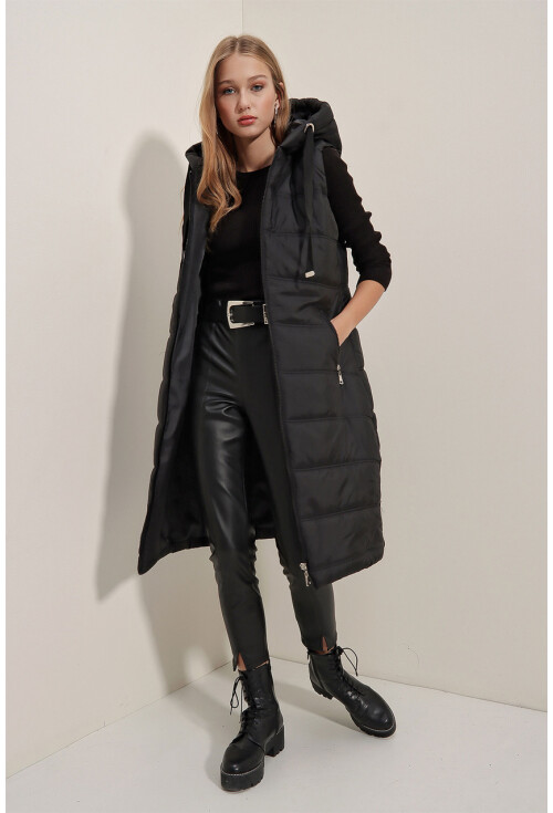 5140 Long Quilted Puffer Vest