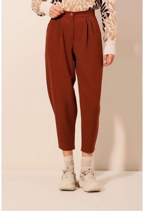 6585 Fabric Carrot Pants