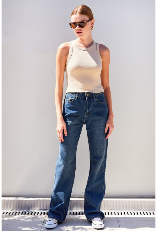 917 Crew Neck Ribbed Sleeveless Blouse