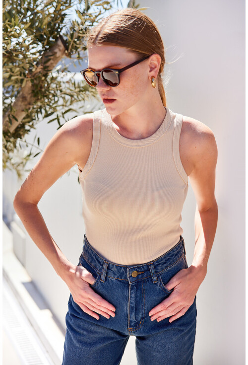 917 Crew Neck Ribbed Sleeveless Blouse