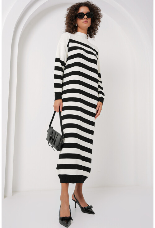 15898 Çizgili Uzun Triko Elbise