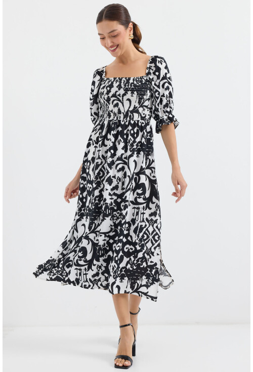 2512 Patterned Dress With Slit