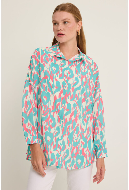 3985 Oversized Satin Shirt
