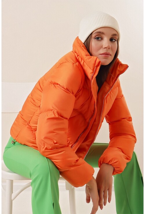 5205 Dik Yaka Fermuarlı Şişme Mont