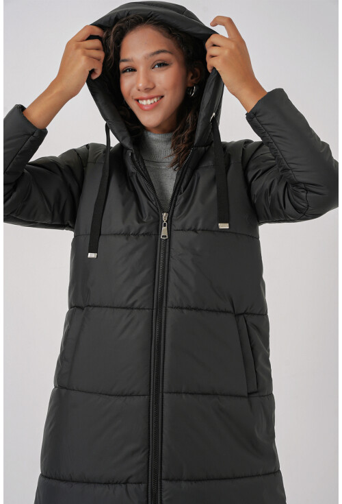 5120 Long Hooded Puffer Coat