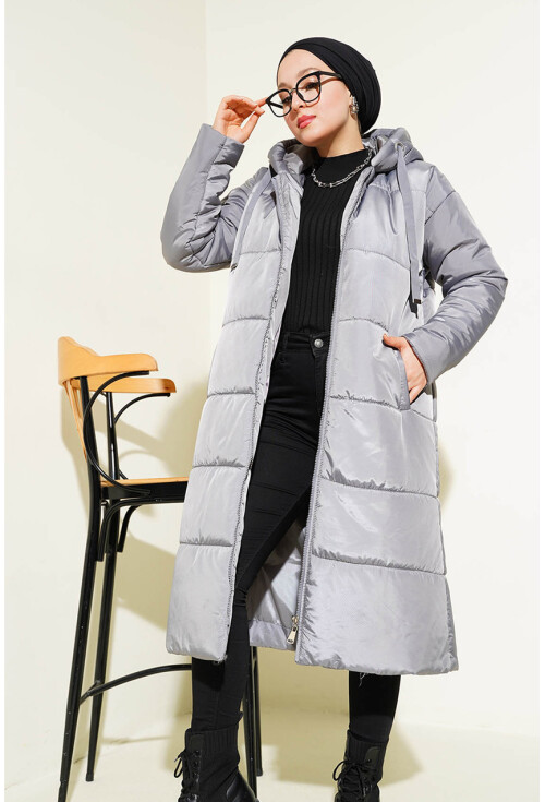 T5120 Kapşonlu Uzun Şişme Tesettür Mont