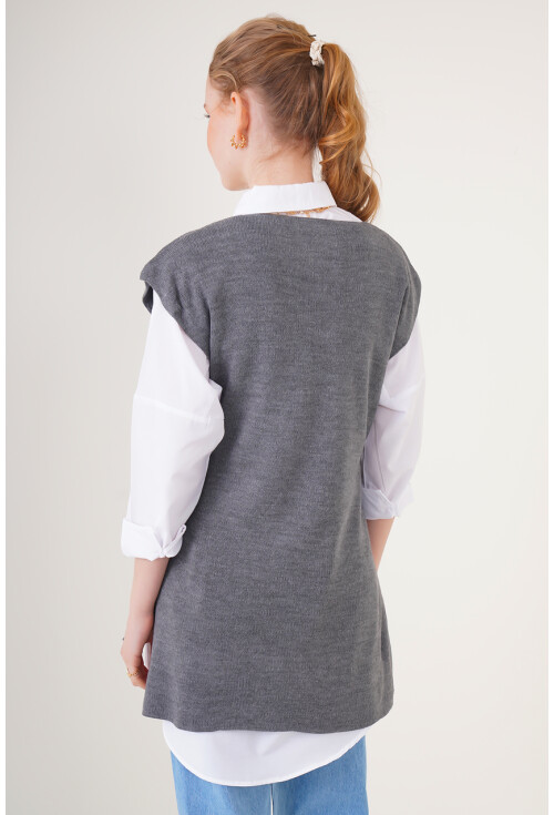 15760 Kuşaklı Triko Süveter