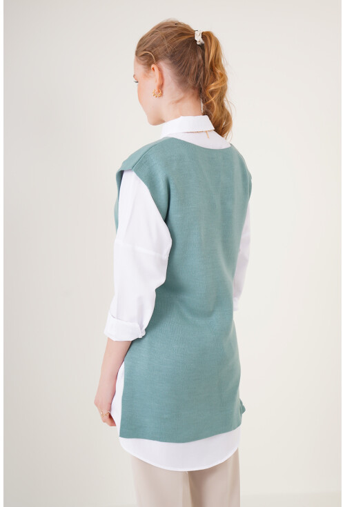 15760 Kuşaklı Triko Süveter