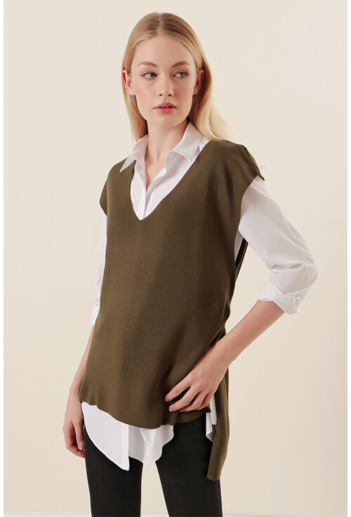 15760 Knit Vest With Belt