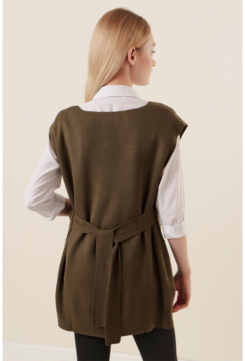 15760 Knit Vest With Belt