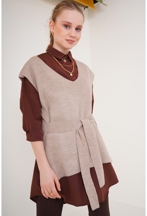 15760 Knit Vest With Belt
