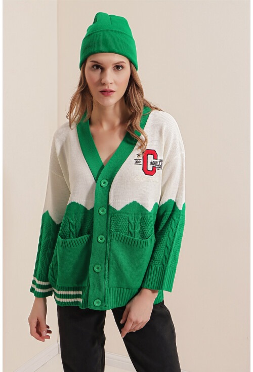 15788 Oversize Nakışlı Hırka