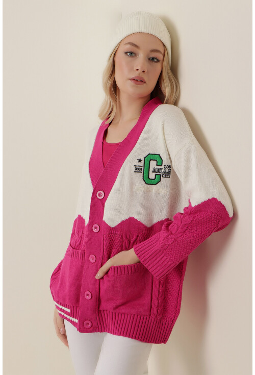 15788 Oversize Nakışlı Hırka