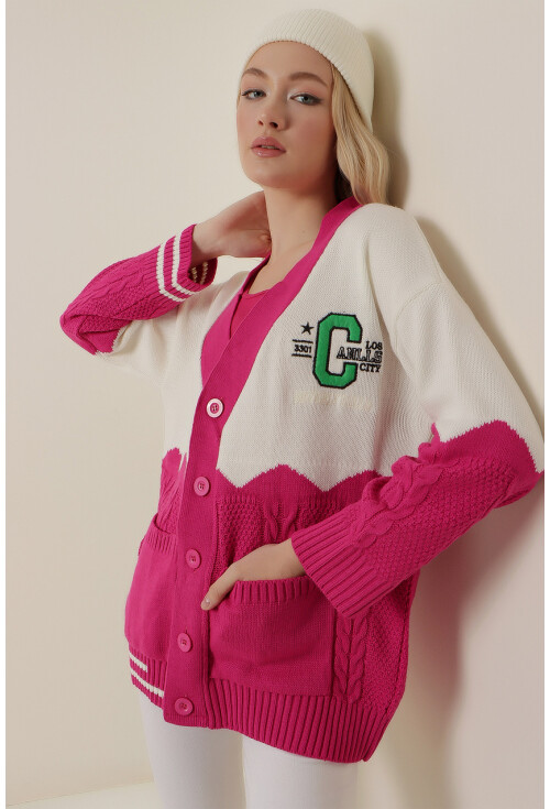 15788 Oversize Nakışlı Hırka