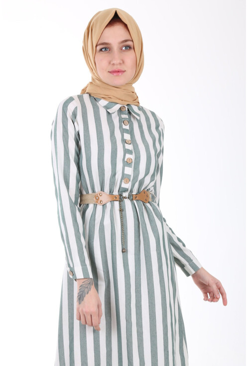 1579 Tahta Düğmeli Tesettür Elbise