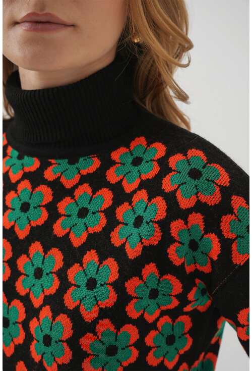 15801 Boğazlı Desenli Crop Kazak