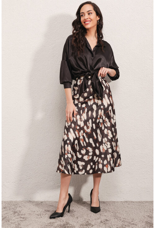 15806 Satin Skirt