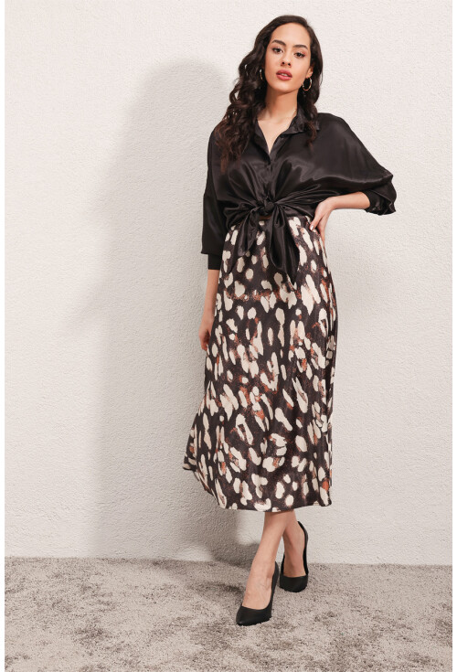 15806 Satin Skirt