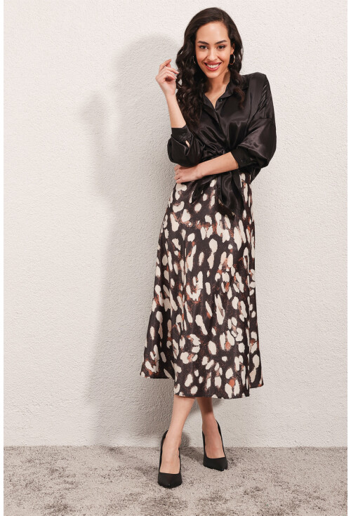 15806 Satin Skirt
