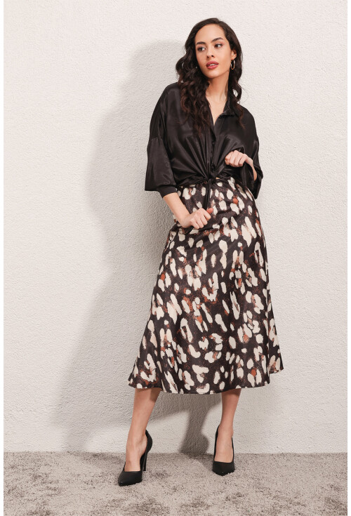 15806 Satin Skirt
