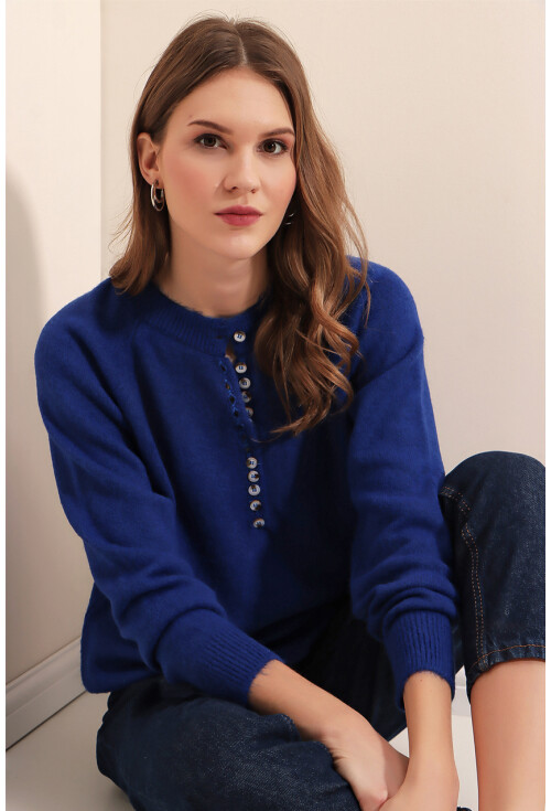 15809 Düğmeli Kazak