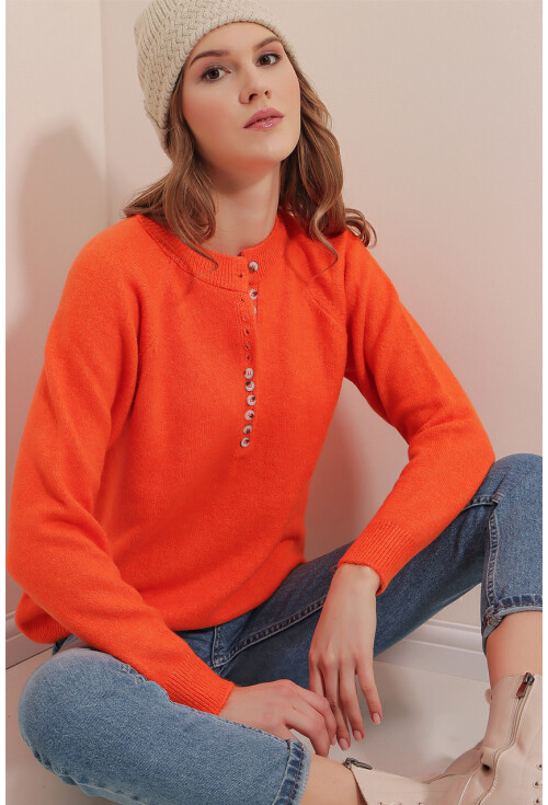 15809 Düğmeli Kazak