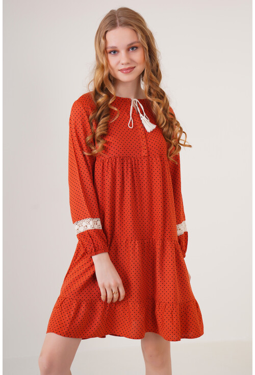 1637 Dantel Detaylı Volanlı Tunik